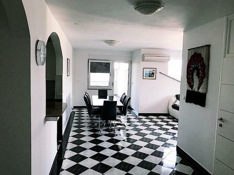 Mundial Apartments Njivice Luaran gambar