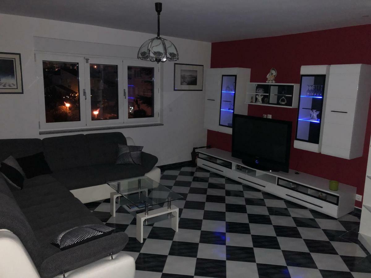 Mundial Apartments Njivice Luaran gambar